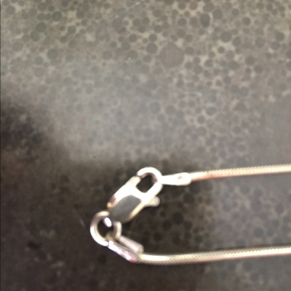 Sterling Silver 18” Snake Chain & Heart Pendant - Picture 6 of 8